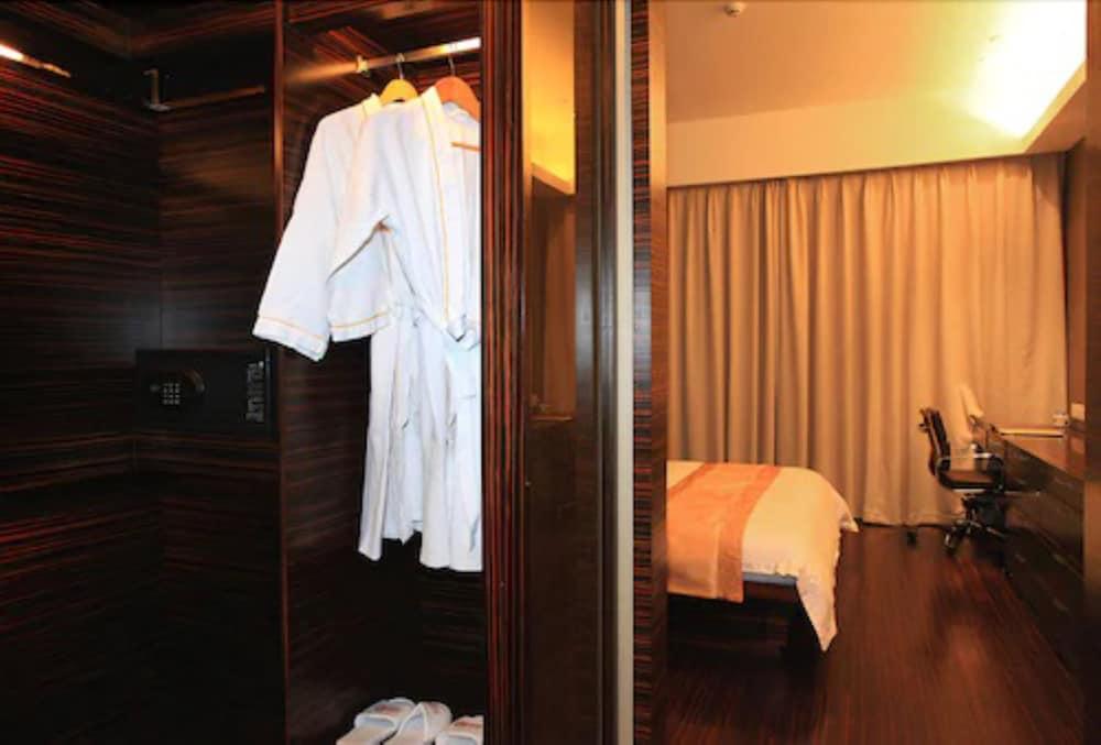 Guangzhou Heefun Apartment - Poly World Trading Center Shajing Екстериор снимка